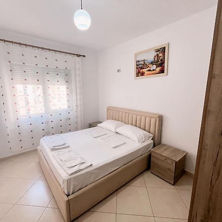 Gerald'S Central Apartments Vlorë Eksteriør billede