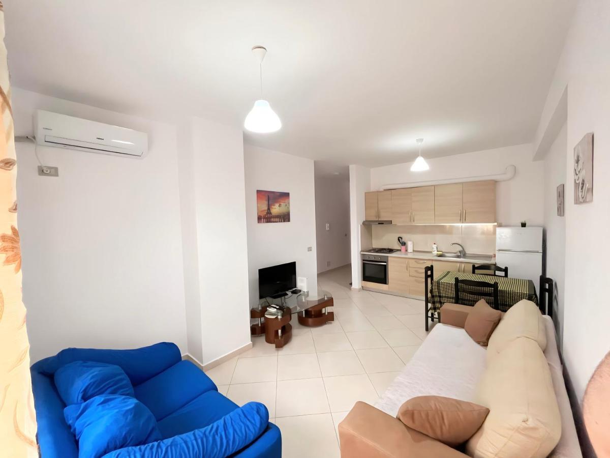 Gerald'S Central Apartments Vlorë Eksteriør billede