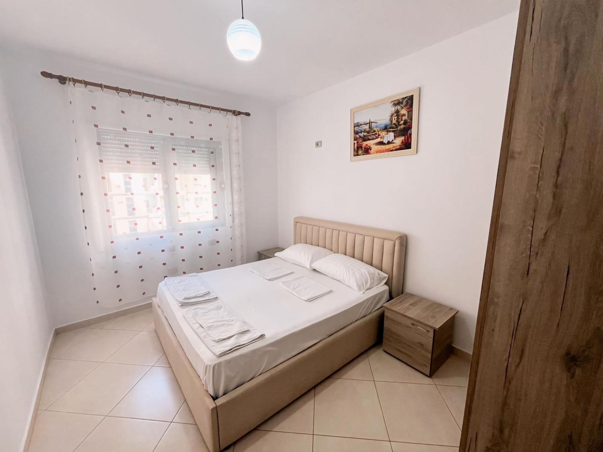 Gerald'S Central Apartments Vlorë Eksteriør billede