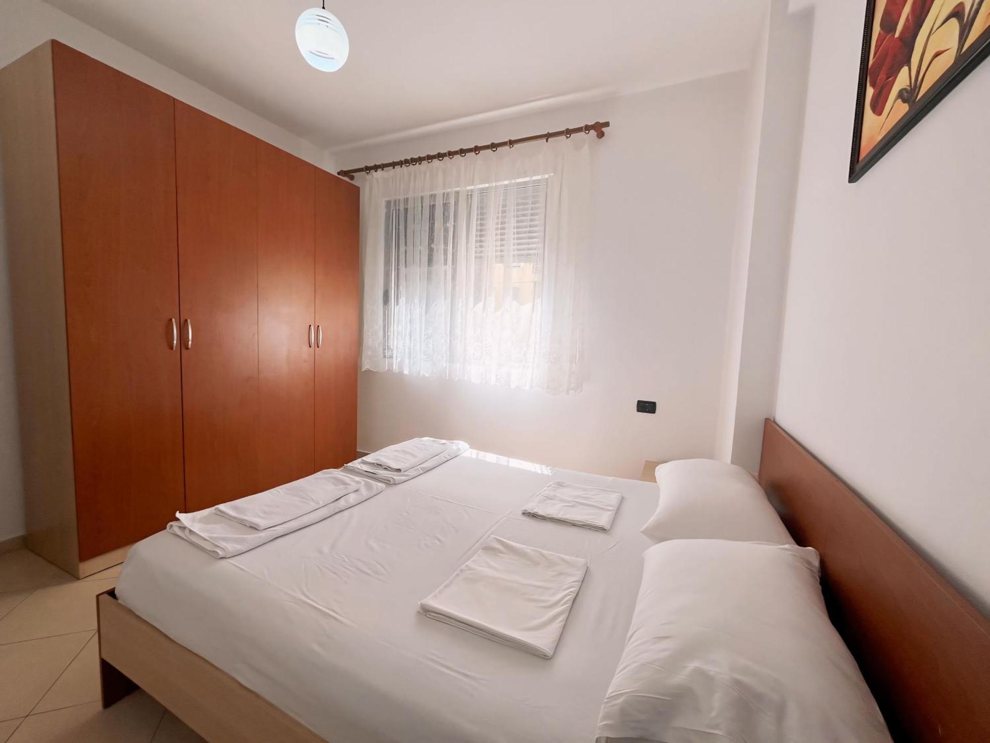 Gerald'S Central Apartments Vlorë Eksteriør billede