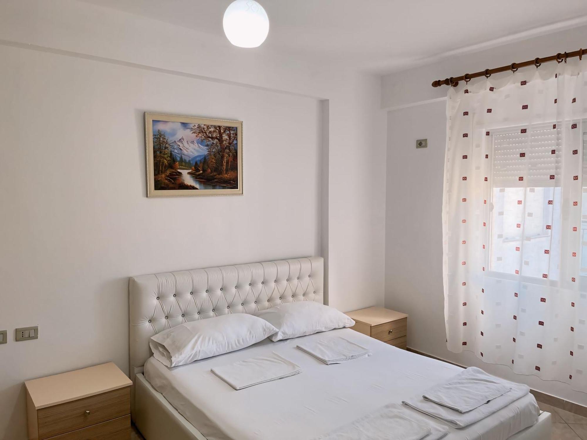 Gerald'S Central Apartments Vlorë Eksteriør billede