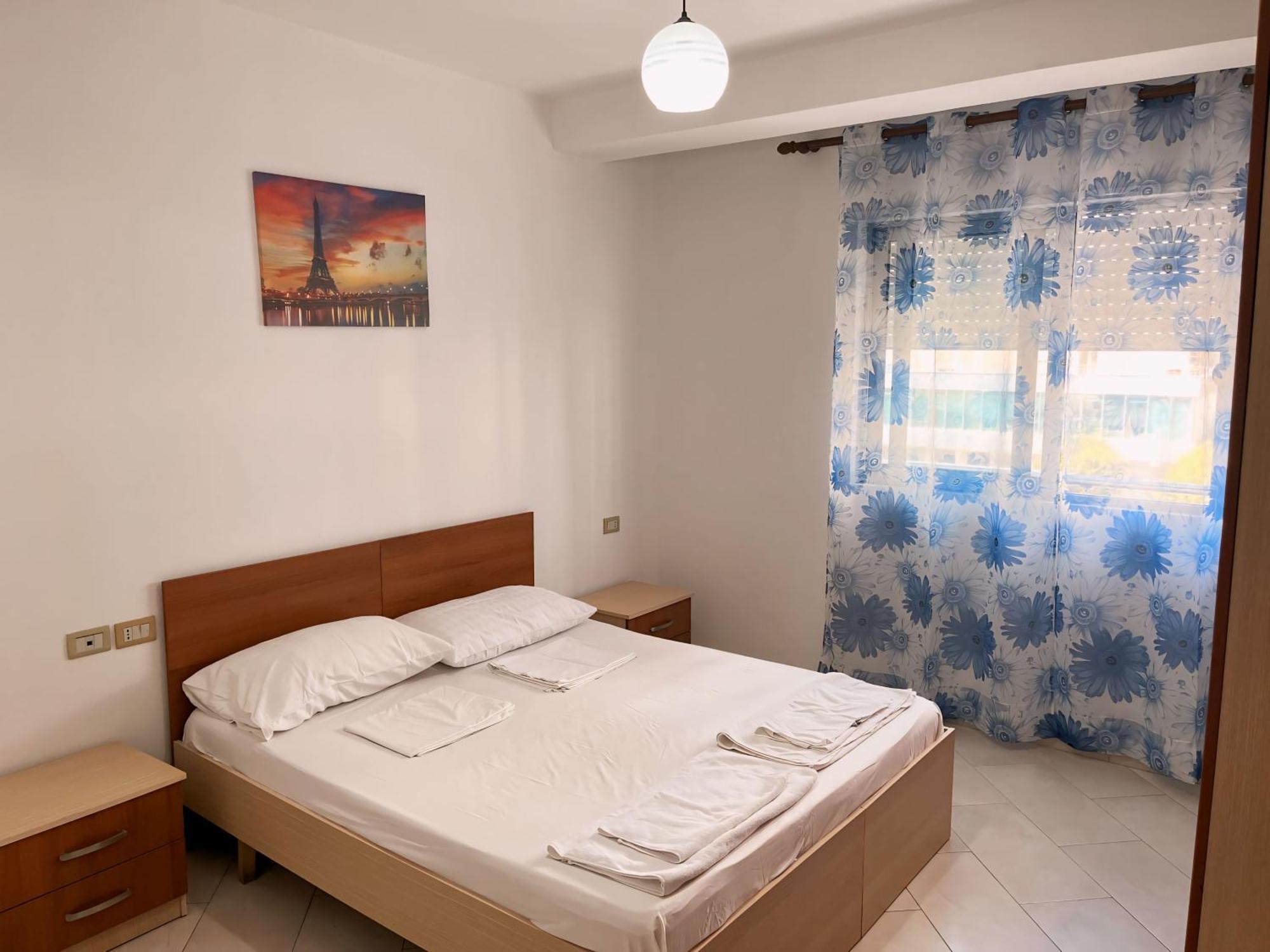 Gerald'S Central Apartments Vlorë Eksteriør billede
