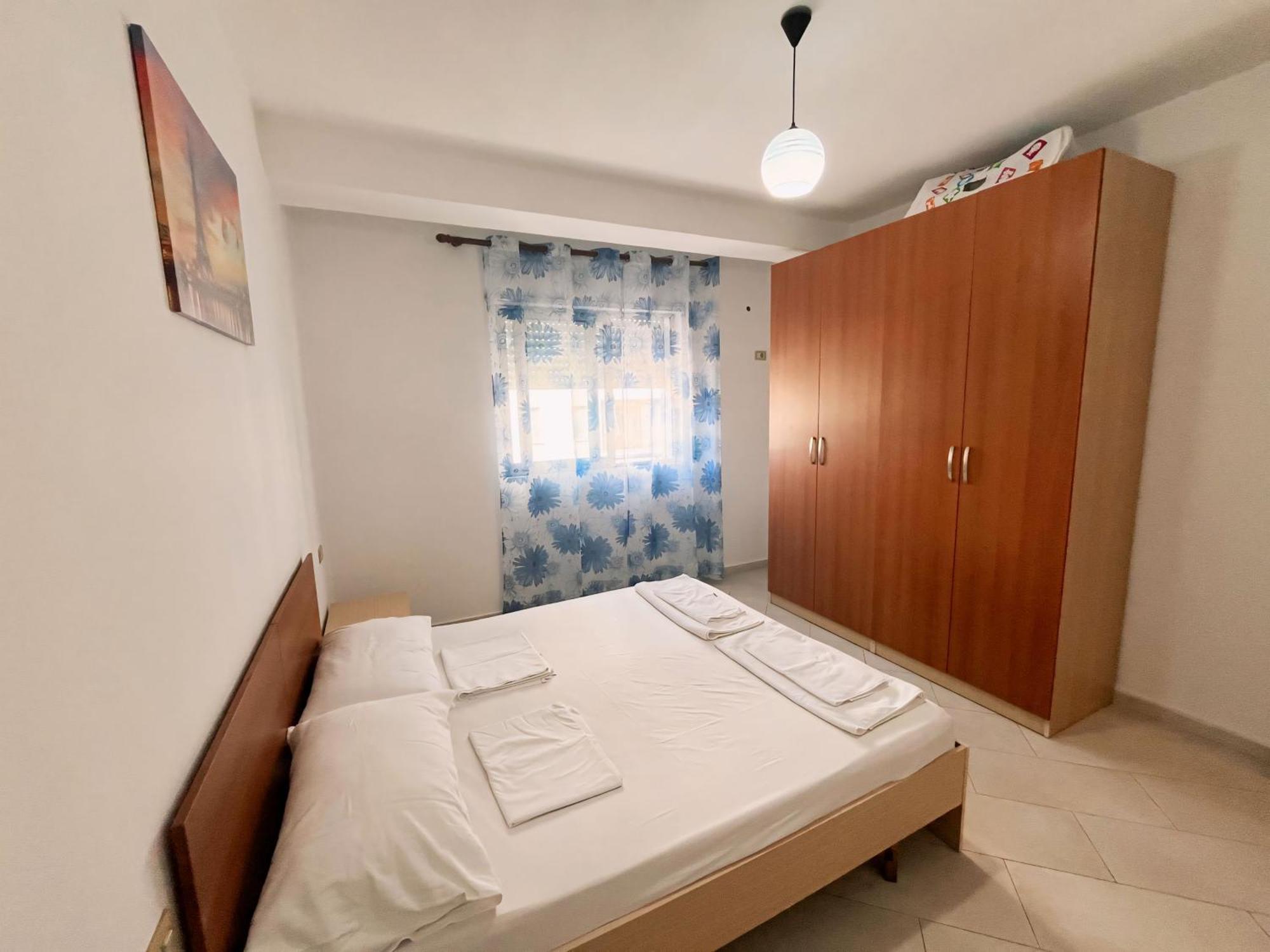 Gerald'S Central Apartments Vlorë Eksteriør billede